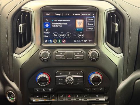 Used 2021 Chevrolet Silverado 1500 LTZ w/ LTZ Premium Package AWD/4WD image 20