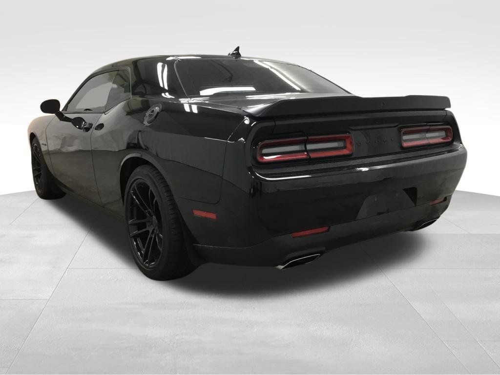 Used 2022 Dodge Challenger R/T w/ Plus Package RWD image 15