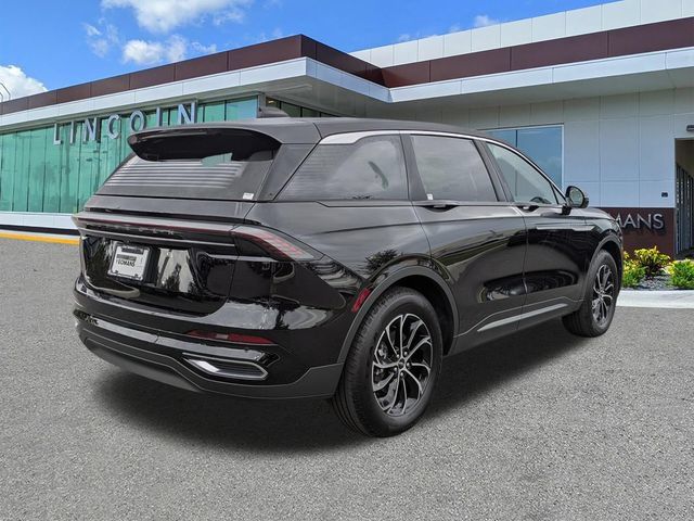 New 2026 Lincoln Nautilus Premier AWD/4WD image 4