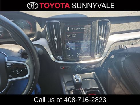 Used 2020 Volvo S60 T5 Momentum FWD image 4