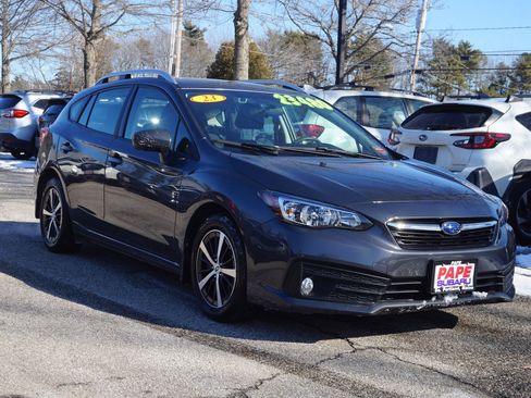 Used 2023 Subaru Impreza Premium image 3