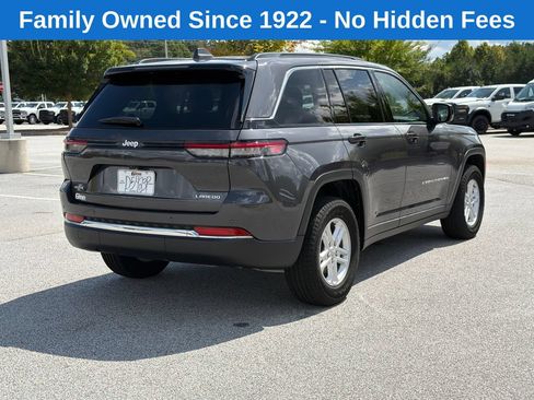 Used 2025 Jeep Grand Cherokee Laredo w/ Trailer Tow Package AWD/4WD image 7