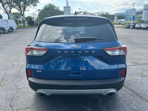 Used 2022 Ford Escape SE w/ Convenience Package FWD image 6