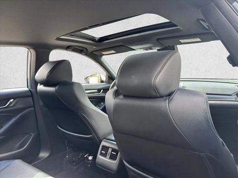 Used 2018 Honda Accord Sport image 28