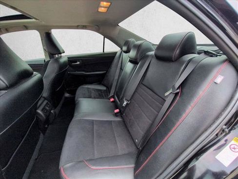 Used 2017 Toyota Camry XSE w/ Moonroof Package FWD image 18