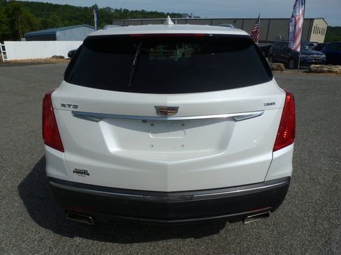 Used 2017 Cadillac XT5 Luxury w/ Driver Awareness Package AWD/4WD image 8