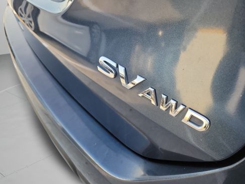 Used 2015 Nissan Rogue SV AWD/4WD image 30