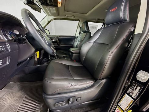 Used 2019 Toyota 4Runner TRD Off-Road Premium AWD/4WD image 23