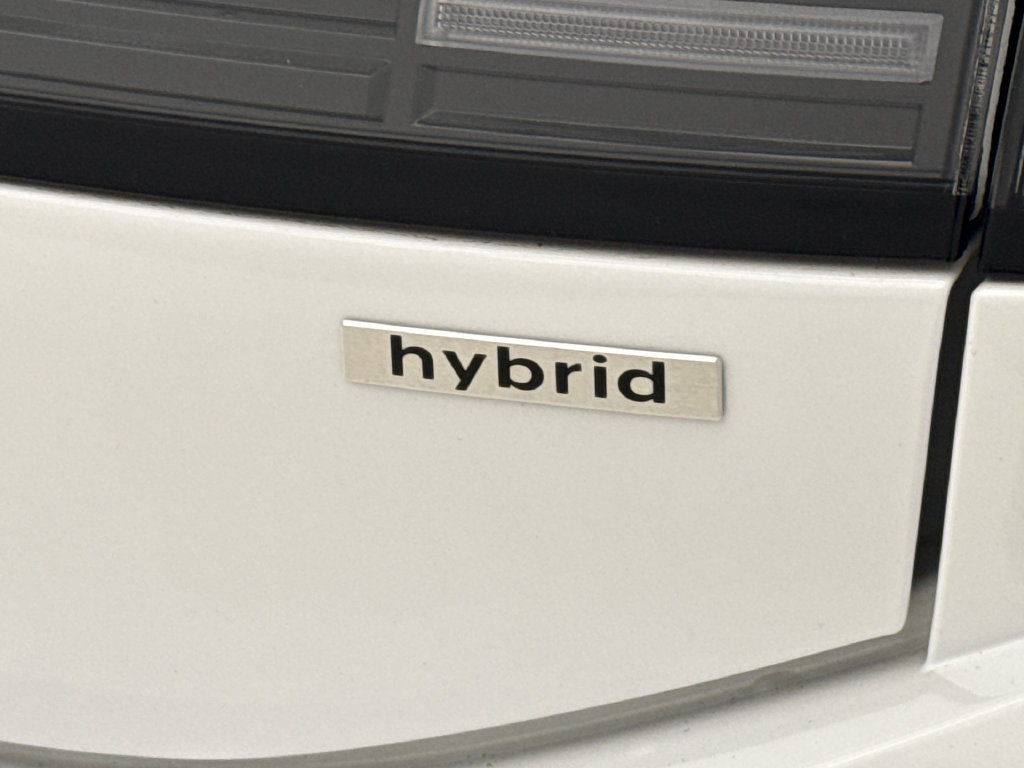 Used 2025 Hyundai Sonata Limited FWD image 10