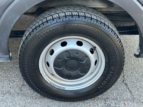 Used 2020 Ford Transit 150 XL image 27