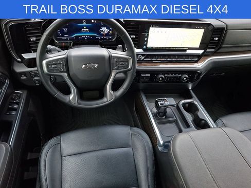 Used 2023 Chevrolet Silverado 1500 LT Trail Boss w/ Protection Package AWD/4WD image 11