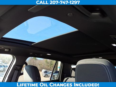 New 2026 Chevrolet Traverse LT image 13