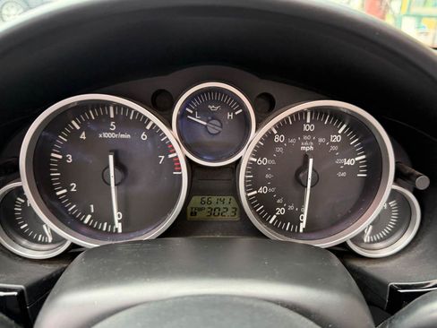Used 2006 MAZDA MX-5 Miata Touring RWD image 27