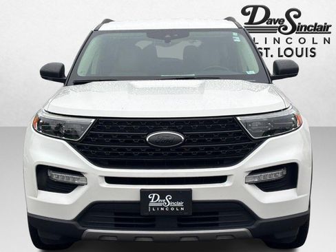 Used 2020 Ford Explorer XLT w/ Equipment Group 202A AWD/4WD image 8