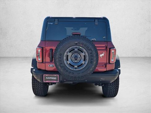 New 2025 Ford Bronco Badlands image 8