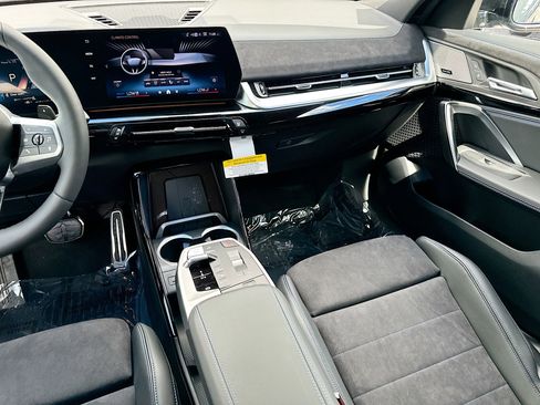 New 2026 BMW X2 xDrive28i w/ M Sport Package image 18