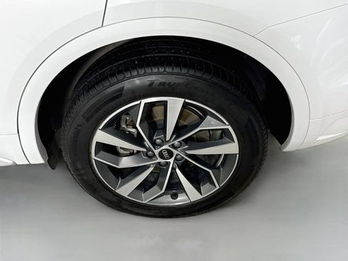 Used 2021 Audi Q5 2.0T Premium Plus w/ Premium Plus Package AWD/4WD image 30