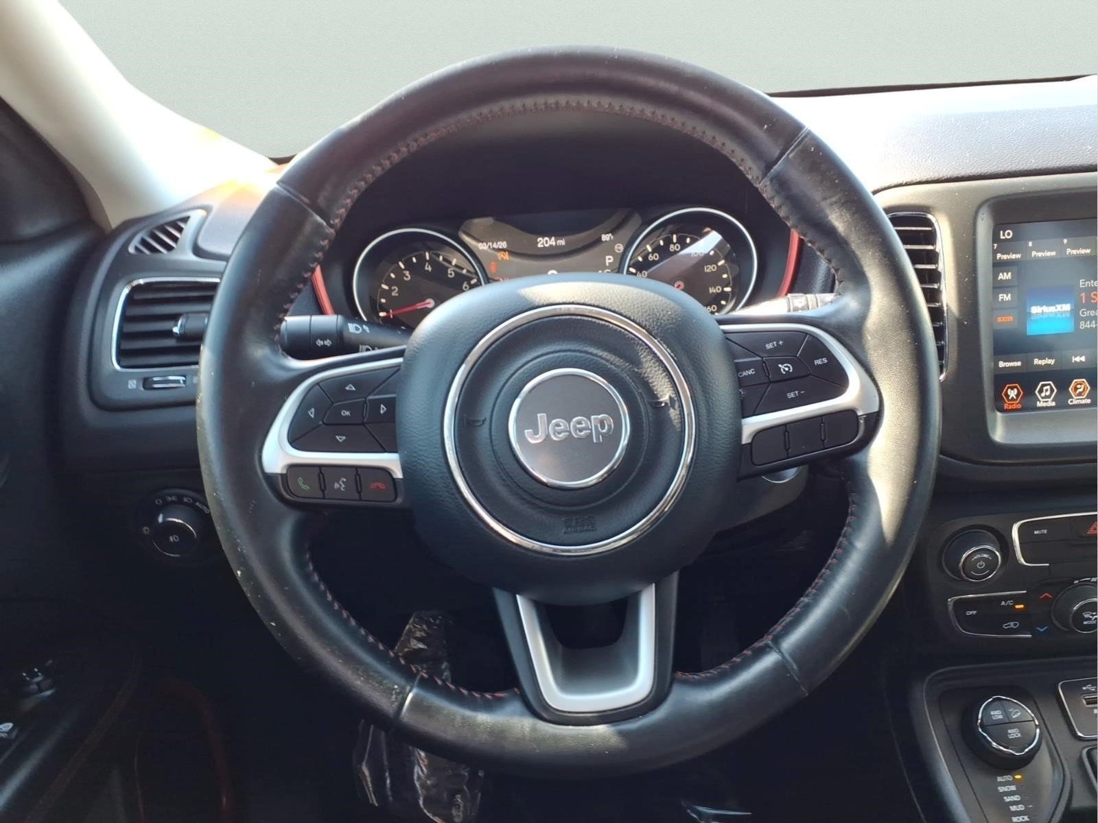 Used 2018 Jeep Compass Trailhawk AWD/4WD image 15