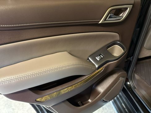 Used 2016 GMC Yukon Denali w/ Open Road Package image 26