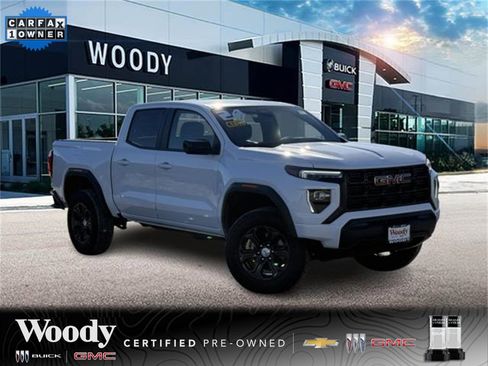 Certified 2024 GMC Canyon Elevation image 1