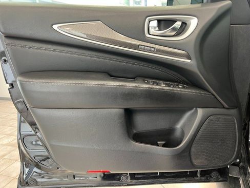 Used 2018 INFINITI QX60 Luxe w/ Premium Package AWD/4WD image 12