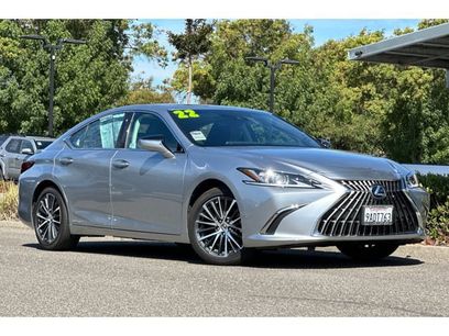 Certified 2022 Lexus ES 300h w/ Premium Package