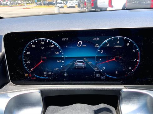 Used 2021 Mercedes-Benz GLB 250 4MATIC image 26