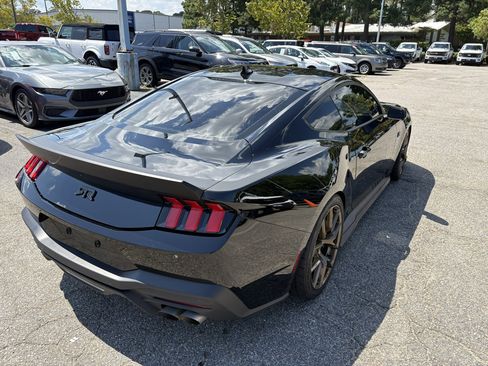Used 2024 Ford Mustang GT Premium w/ GT Performance Package RWD image 5