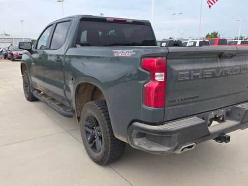 Used 2025 Chevrolet Silverado 1500 Custom Trail Boss w/ LPO, Dark Essentials Package AWD/4WD image 3