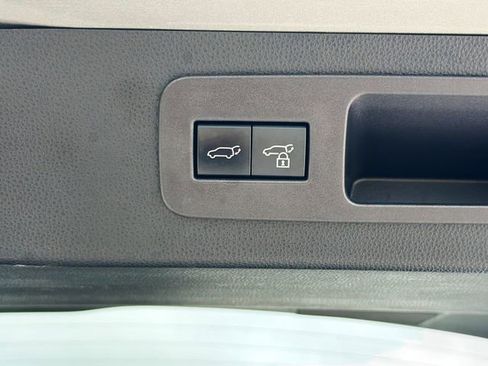 Used 2023 Lexus LX 600 F Sport w/ Accessory Package (A2) AWD/4WD image 14