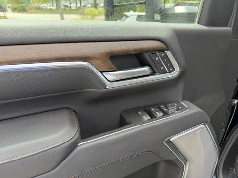 New 2026 Chevrolet Silverado 2500 High Country w/ High Country Premium Package AWD/4WD image 12