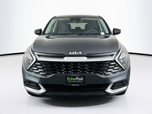 Used 2023 Kia Sportage LX AWD/4WD image 2