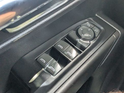 Used 2023 Chevrolet Silverado 1500 Custom RWD image 29