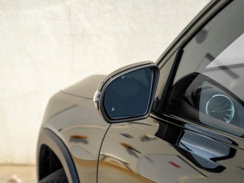 Used 2024 Mercedes-Benz GLB 250 image 36