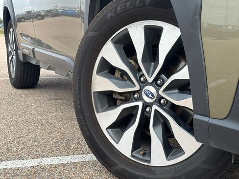 Used 2024 Subaru Outback Limited XT image 2