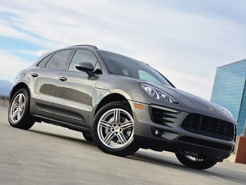 Used 2016 Porsche Macan S AWD/4WD image 1