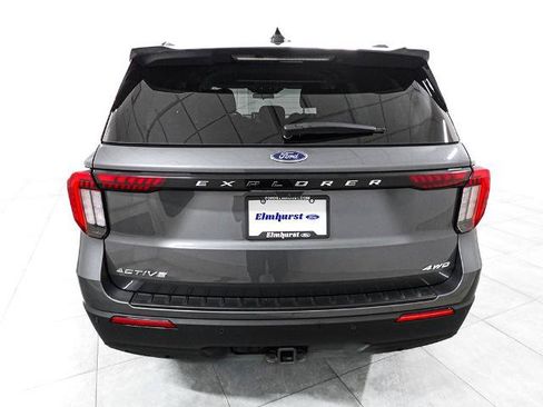 Certified 2025 Ford Explorer Active AWD/4WD image 6
