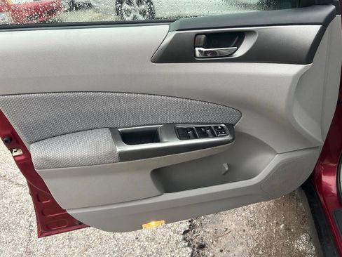 Used 2011 Subaru Forester 2.5X Premium image 13