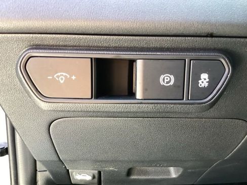 Used 2025 Kia K4 FWD image 11