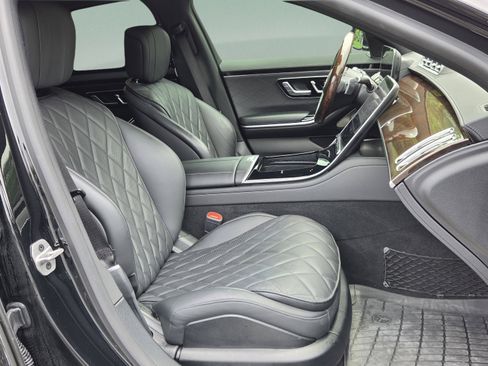 Used 2024 Mercedes-Benz S 580 4MATIC Sedan image 18