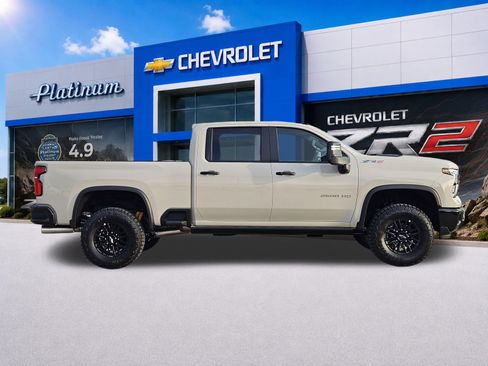 New 2026 Chevrolet Silverado 2500 ZR2 AWD/4WD image 7