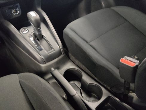 Used 2024 Nissan Kicks S FWD image 26