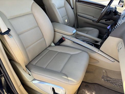Used 2011 Mercedes-Benz ML 350 2WD image 10