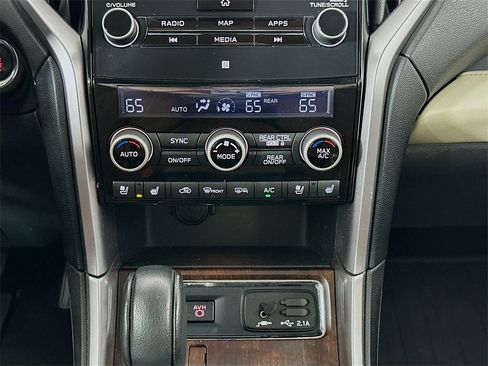 Used 2019 Subaru Ascent Touring image 15