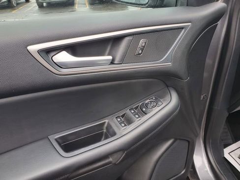 Used 2024 Ford Edge SEL w/ Convenience Package image 10