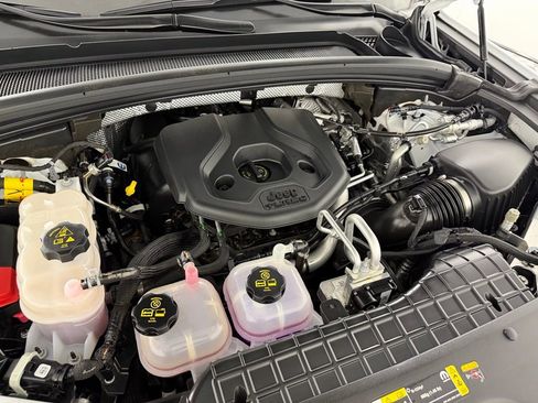 Used 2022 Jeep Grand Cherokee Limited 4xe w/ Luxury Tech Group II image 33