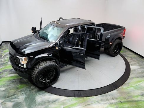 Used 2022 Ford F450 Platinum w/ FX4 Off-Road Package AWD/4WD image 34