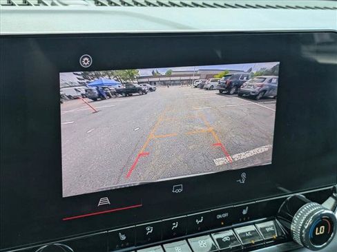 Used 2024 GMC Canyon Elevation w/ Convenience Package AWD/4WD image 14