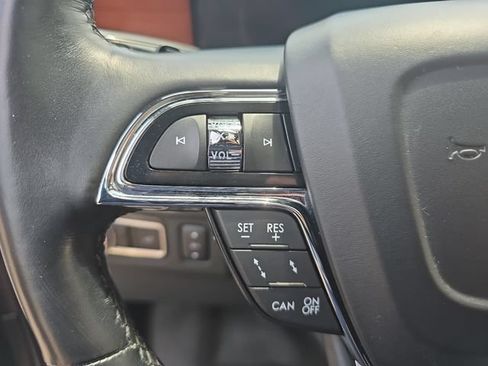 Used 2021 Lincoln Navigator Reserve w/ Luxury Package AWD/4WD image 27