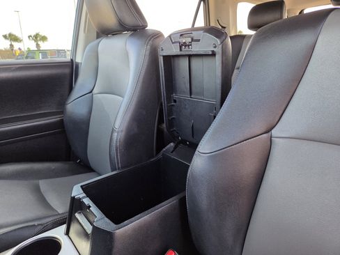 Used 2019 Toyota 4Runner SR5 Premium image 28